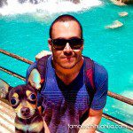 carlos lola chihuahua selfie